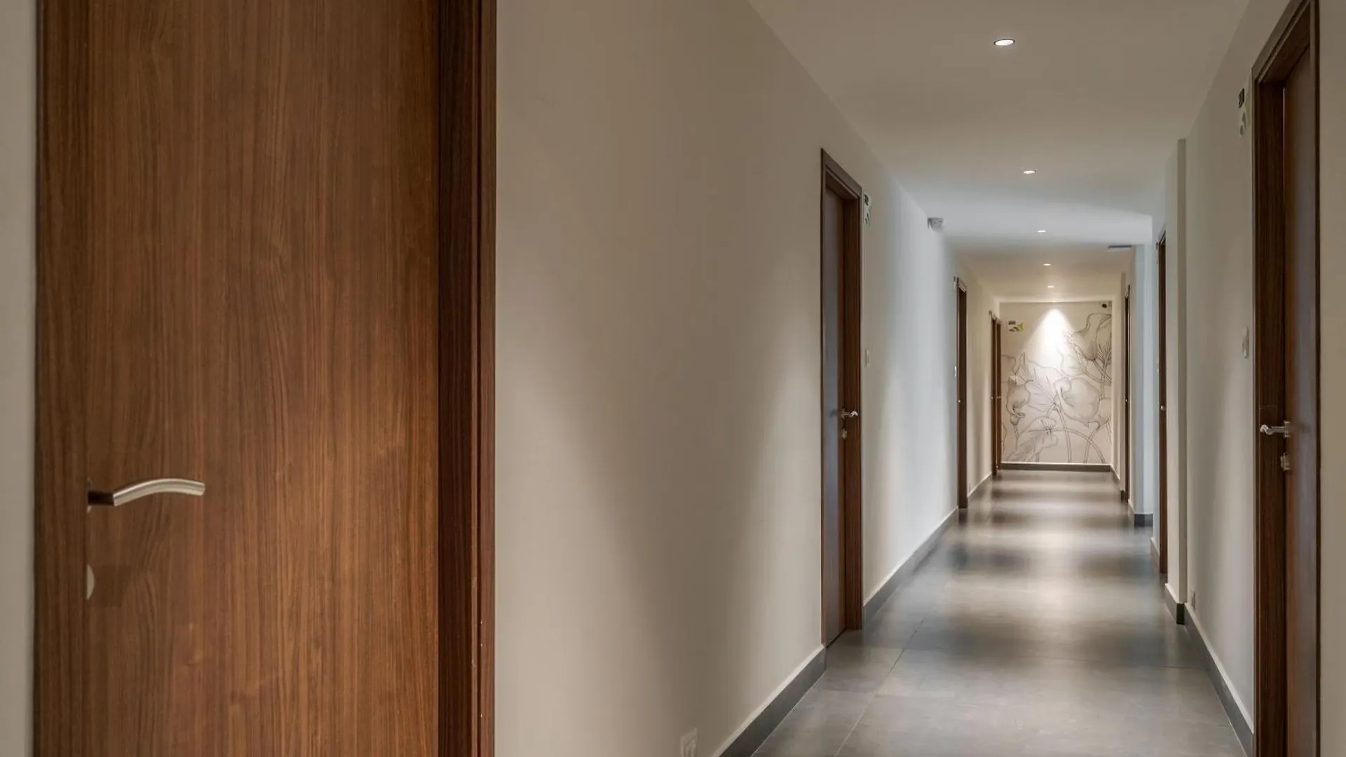 Aryaas Regent Hotel Kochi